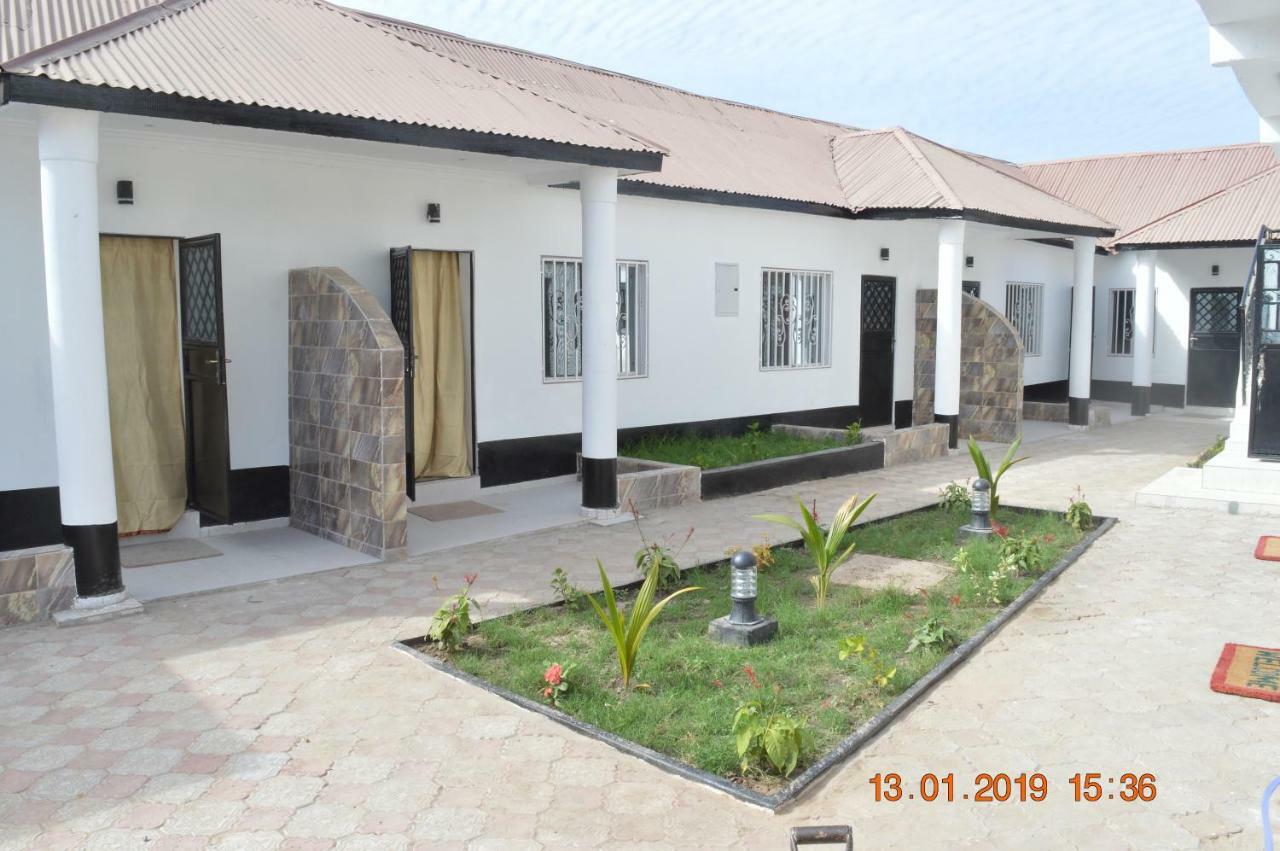 Sukuta Nema Guest House Banjul Luaran gambar