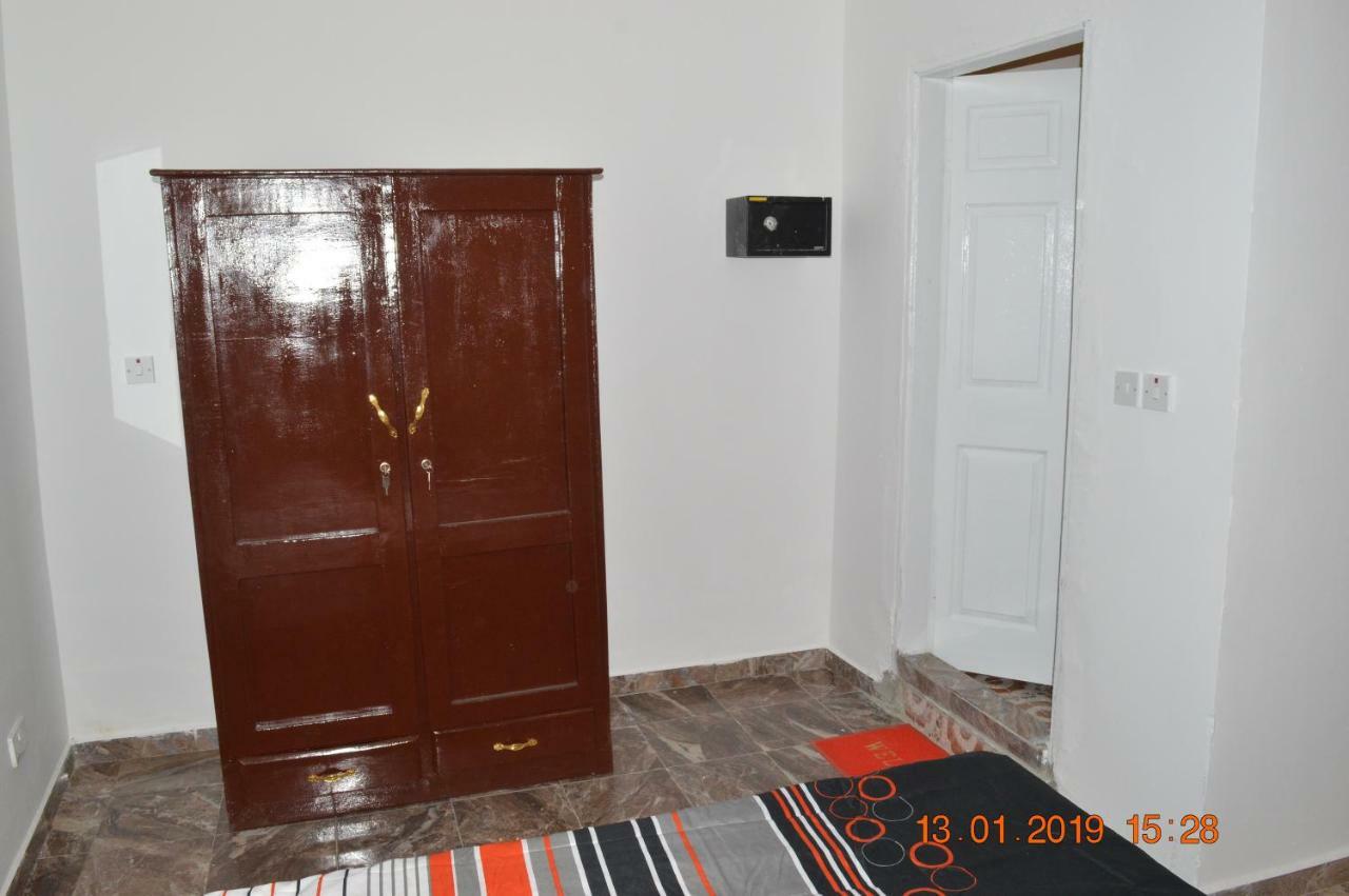 Sukuta Nema Guest House Banjul Luaran gambar